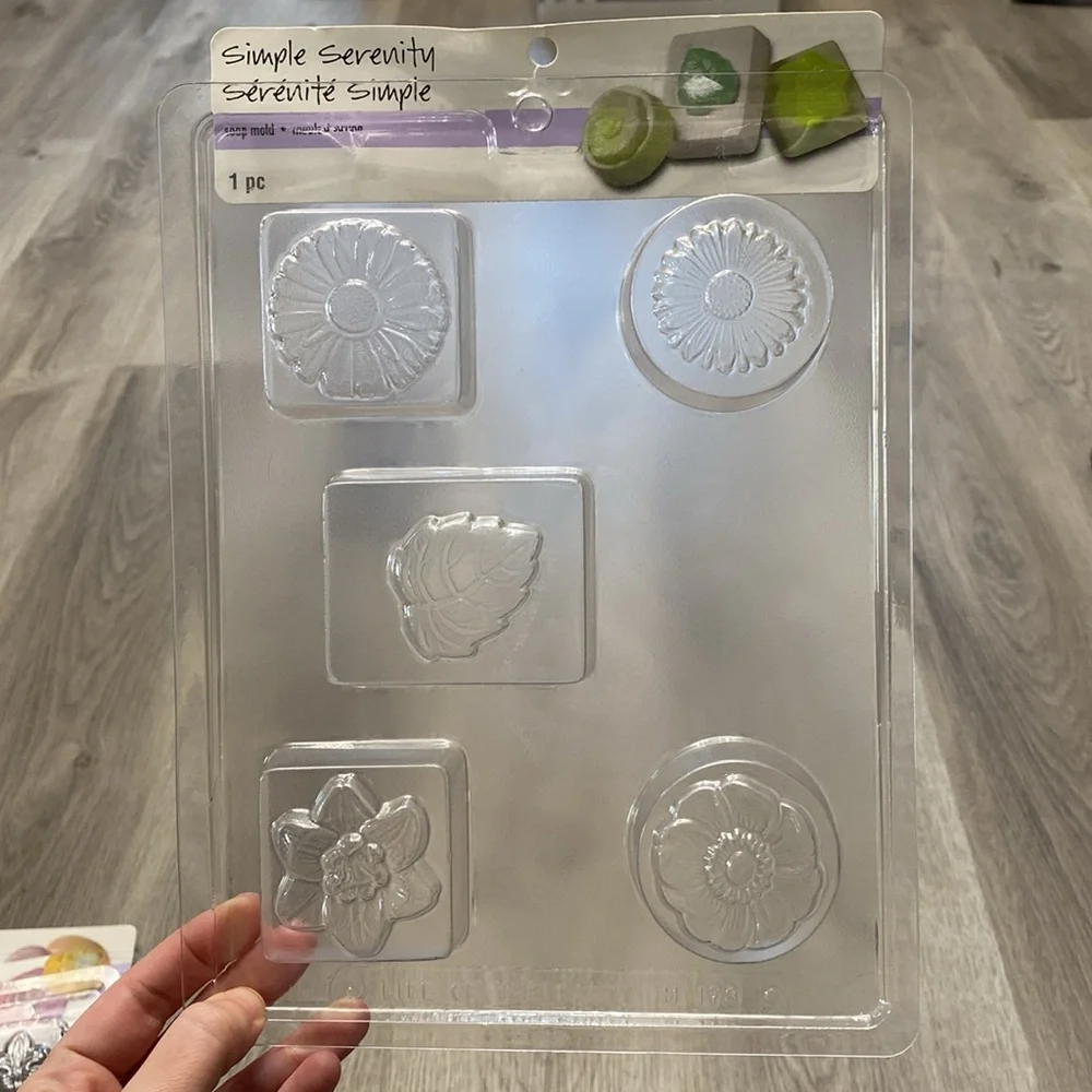 Set of 3 ArtMinds Soap Molds - Picture 2 of 5